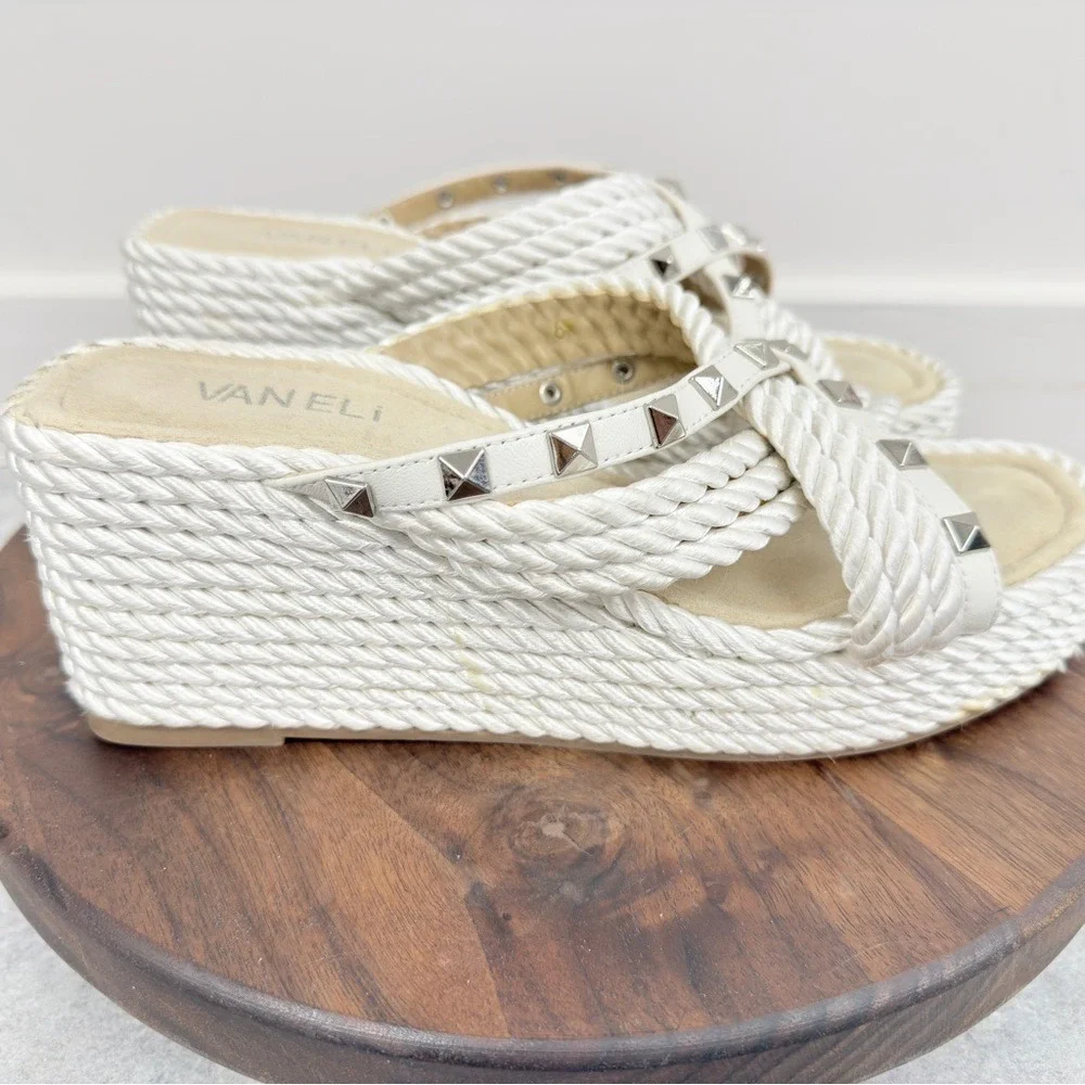Vaneli‎ Clem Wedge Slide w Pyramid Stud trim sz 8
